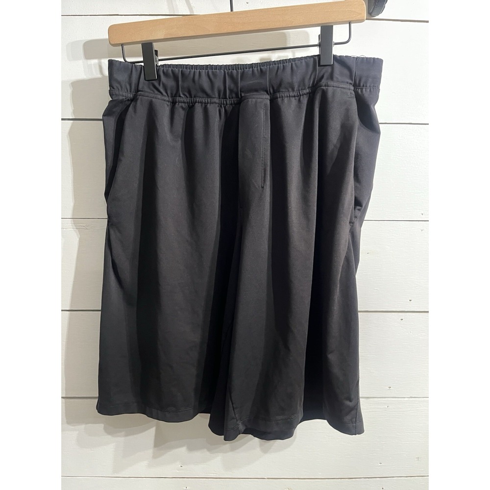 Men's LULULEMON CA35801 RN106259 POLYESTER /SPANDEX PULL‎ ON SHORTS 11" Size L